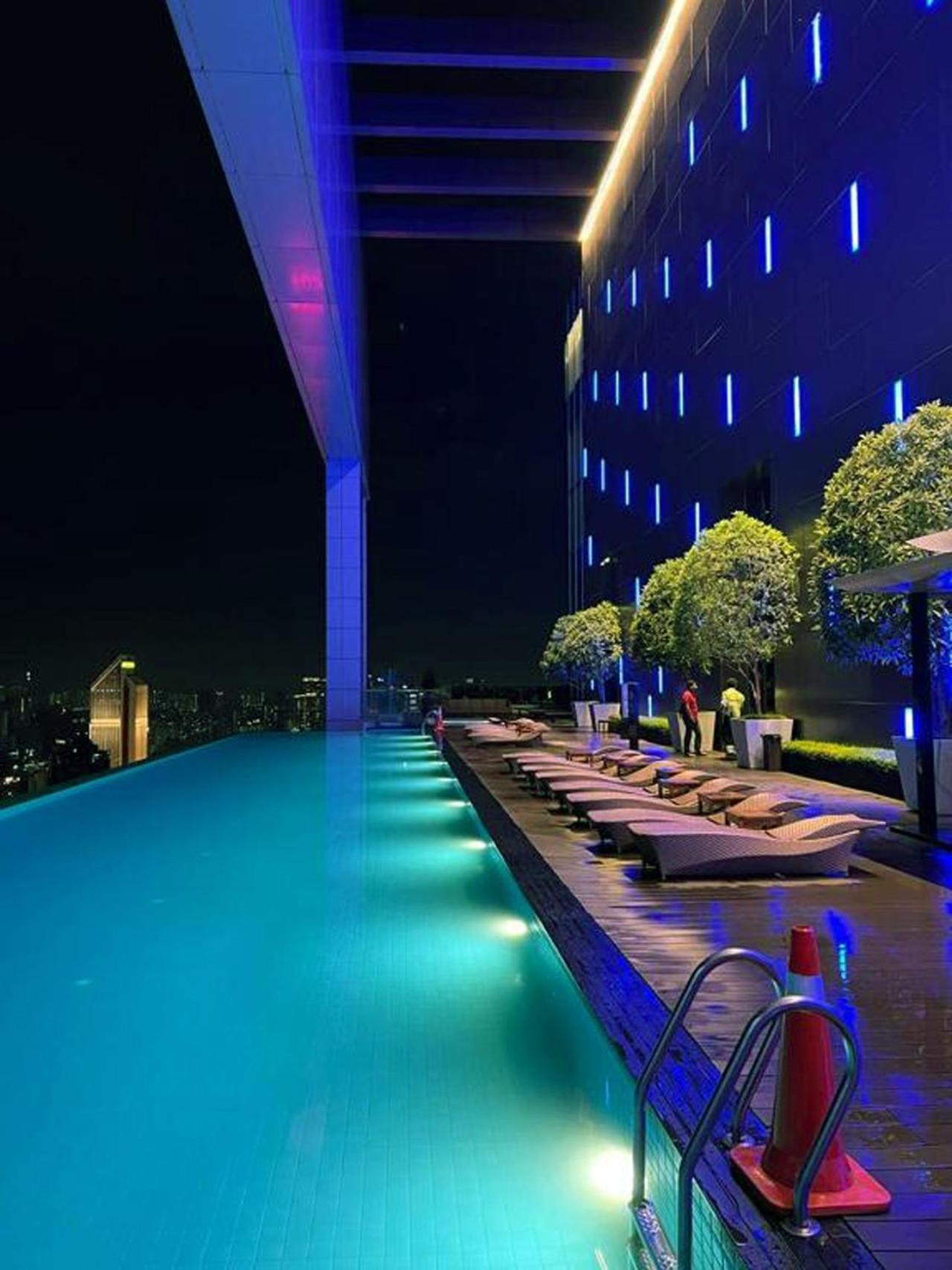 Klcc Beyond Hospitality Suites Platinum Куала-Лумпур Экстерьер фото